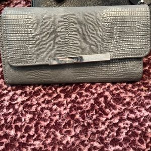 grey wallet